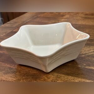 Retired Longaberger Woven Traditions Ivory Large Star Dish